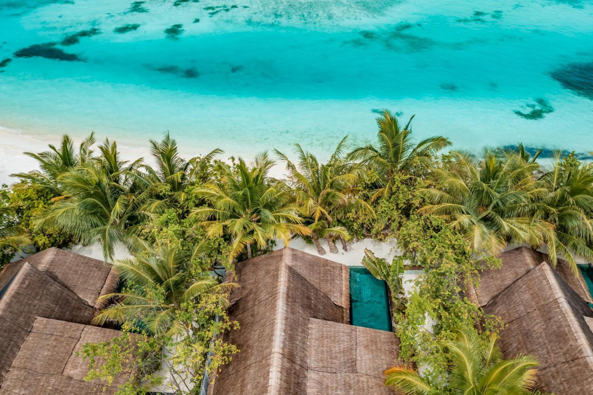 Ozen Life Maadhoo Hotel Maadhoo  ภายนอก รูปภาพ