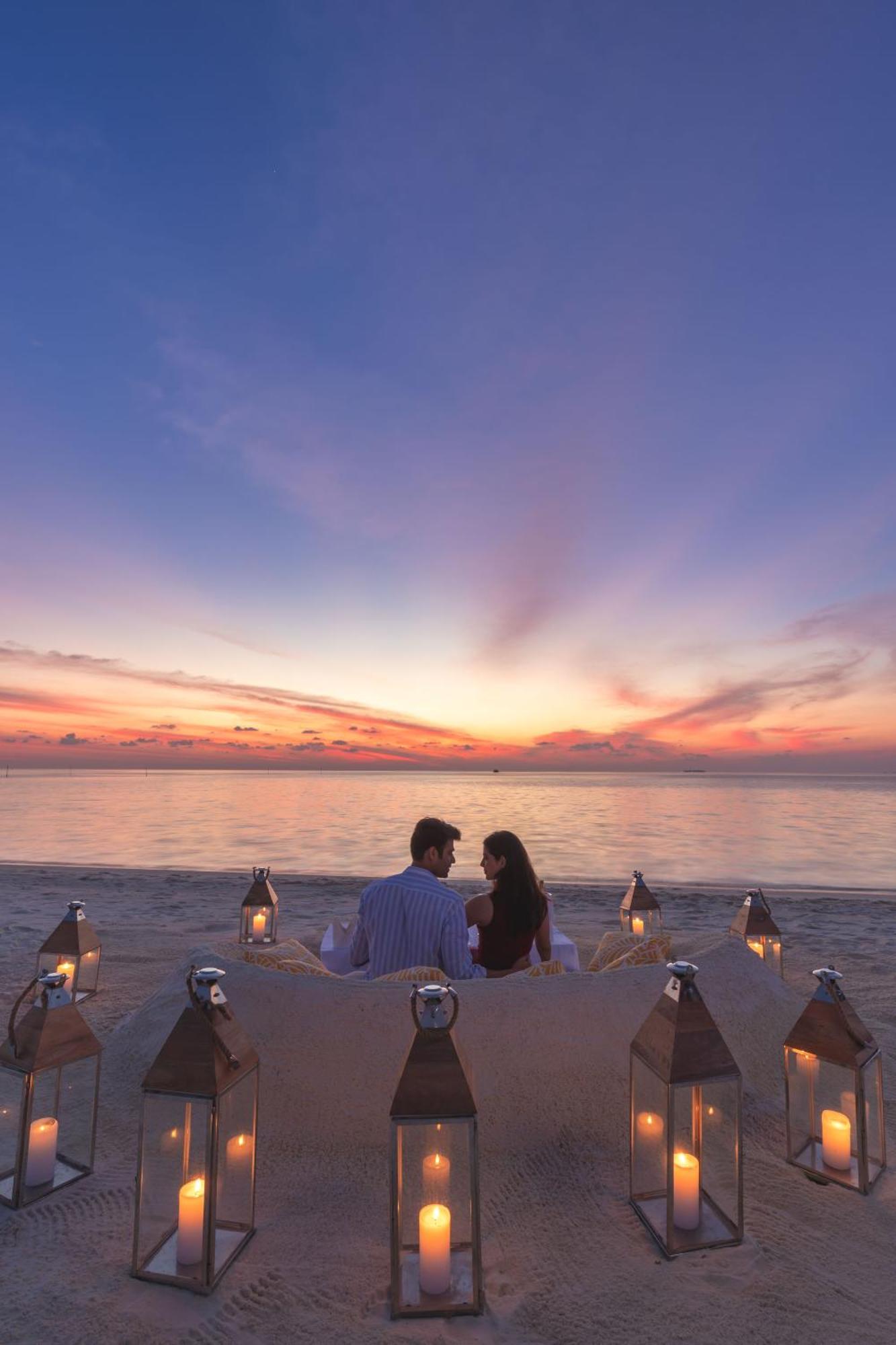 Ozen Life Maadhoo Hotel Maadhoo  ภายนอก รูปภาพ