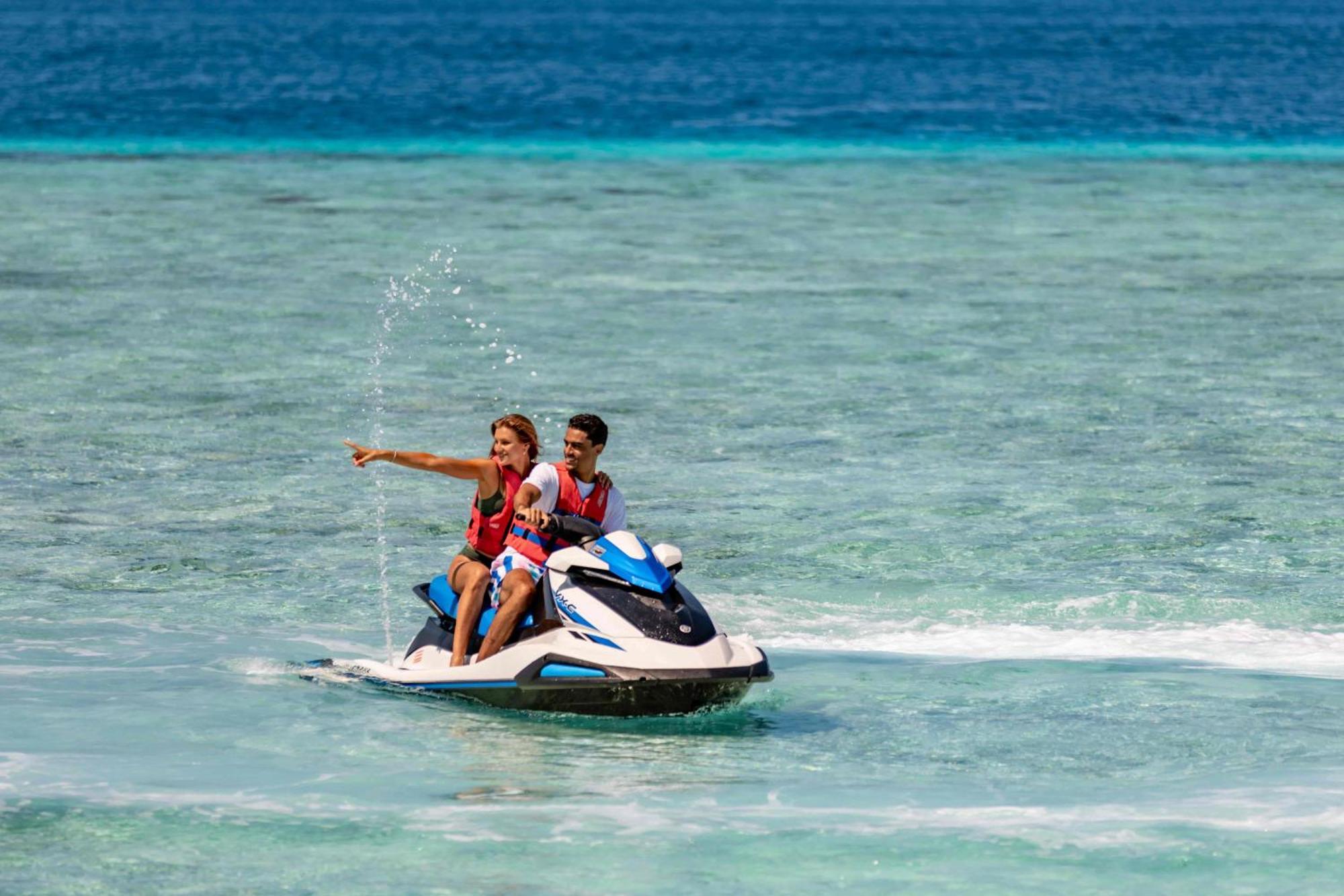 Ozen Life Maadhoo Hotel Maadhoo  ภายนอก รูปภาพ